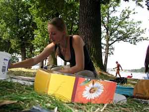 Účastníci workshopů na pláži Ostende