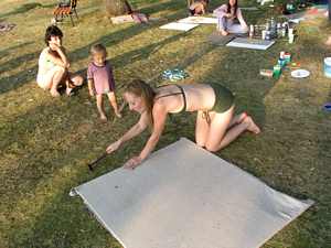 Účastníci workshopů na pláži Ostende