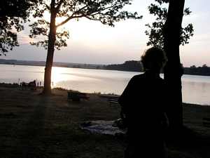 Účastníci workshopů na pláži Ostende