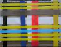 Petr Kožíšek: Sovy a klece, barevné izolepy